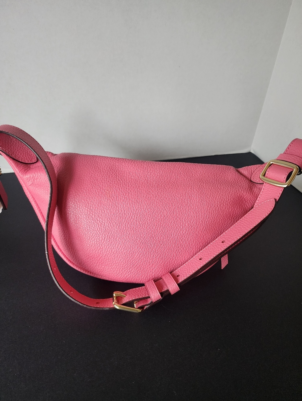 ✨️NWT✨️ Coach Pebbled Leather Belt Bag, Pink Ruby, 2019, $298 MSRP - Picture 5 of 9